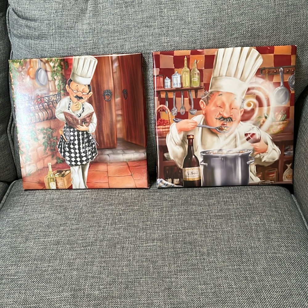 Bundle of 2 Pictures